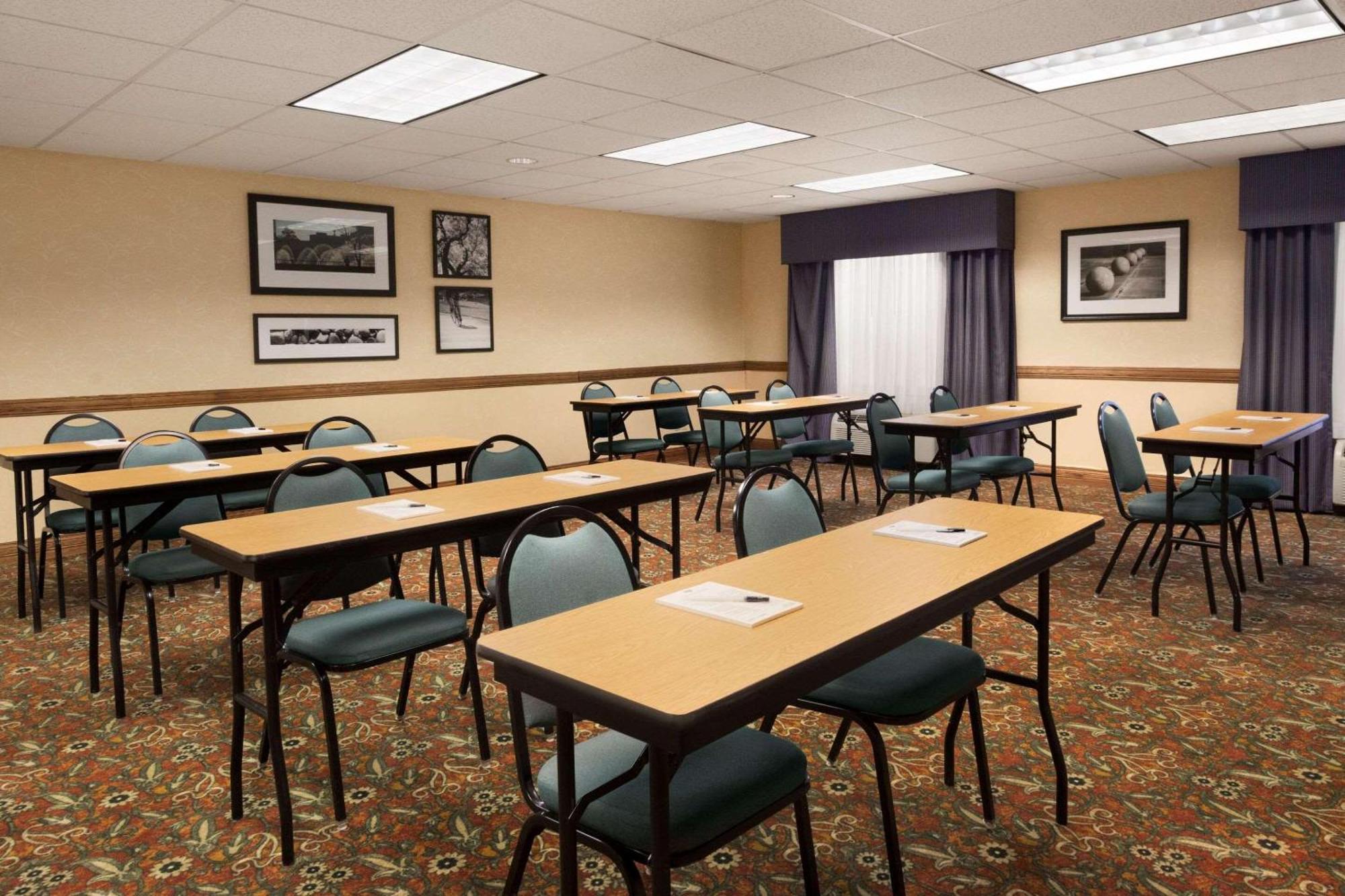 Country Inn & Suites By Radisson, Columbus, Ga Eksteriør billede